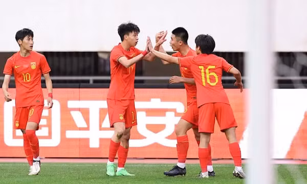 Bỏ phí cơ hội, U19 Việt Nam thua tối thiểu Trung Quốc