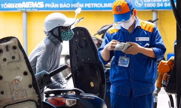 Giá xăng dầu chiều nay có thể tăng nhẹ