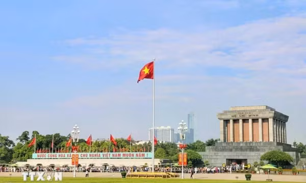 Tạm ngừng tổ chức viếng Chủ tịch Hồ Chí Minh từ 10/6 để tu bổ Lăng định kỳ