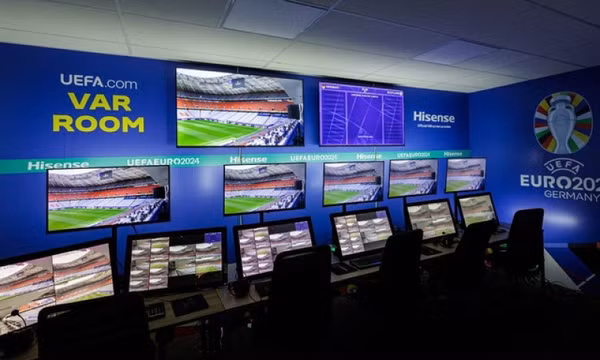 Euro 2024 tích hợp AI: VAR đã được cải tiến nhiều so với World Cup 2022, thời gian xử lý đã giảm xuống hơn một nửa