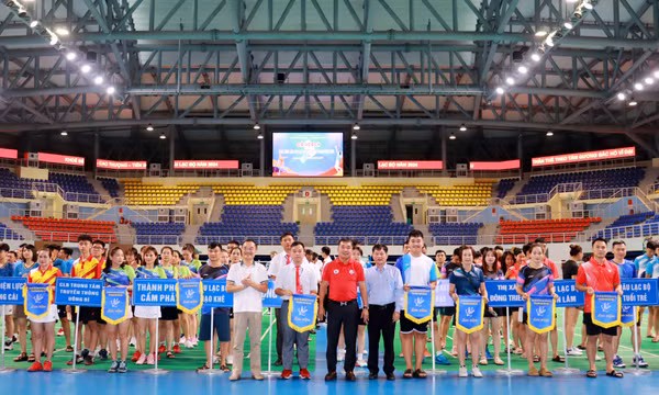 Khai mạc Giải vô địch cầu lông các CLB tỉnh năm 2024