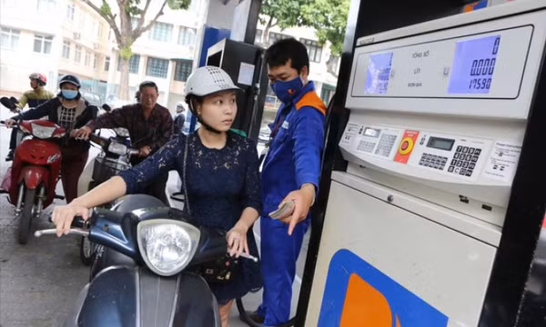 Nhiều bất cập trong kinh doanh xăng dầu: Doanh nghiệp lại kiến nghị tới Thủ tướng