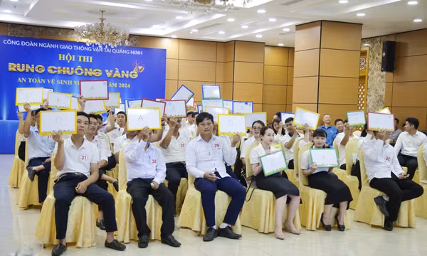 Hội thi An toàn vệ sinh viên giỏi ngành Giao thông Vận tải Quảng Ninh