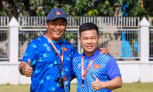 Thắng 15-0, HLV U16 Việt Nam khẳng định 'tôn trọng đối thủ'