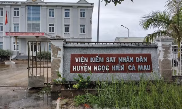 Cho thôi chức Phó viện trưởng Viện KSND huyện từng bị tố 'vòi tiền'
