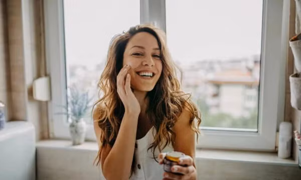 Bạn cần chú ý điều gì trong quy trình chăm sóc da mặt vào mùa Hè?