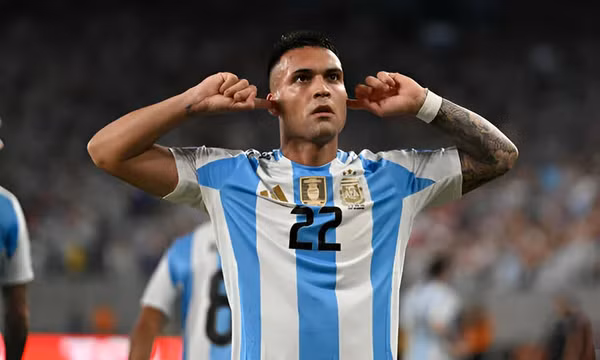 Kết quả Copa America: Lautaro Martinez ghi bàn, Argentina toàn thắng vòng bảng