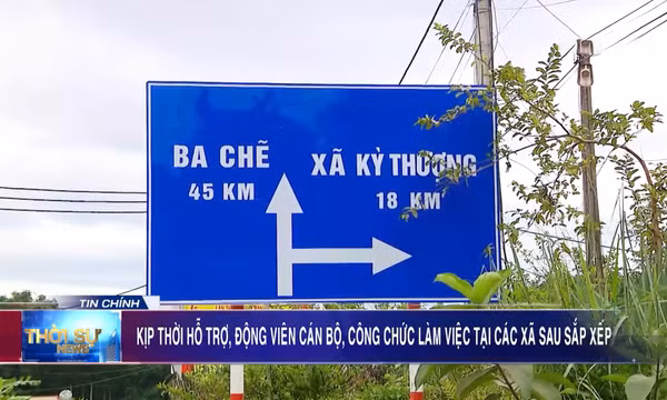 Kịp thời hỗ trợ động viên cán bộ, công chức làm việc tại các xã sau sắp xếp