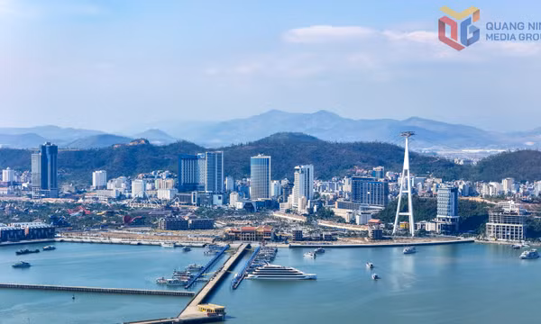 Từ hào khí Cách mạng Tháng Tám đến khát vọng xây dựng Quảng Ninh giàu đẹp