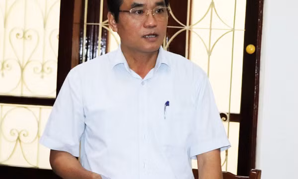 Khiển trách Phó Chủ tịch UBND tỉnh Sơn La
