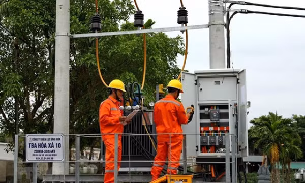 Hà Nội hoãn toàn bộ lịch cắt điện khi nắng nóng từ 36 độ C trở lên