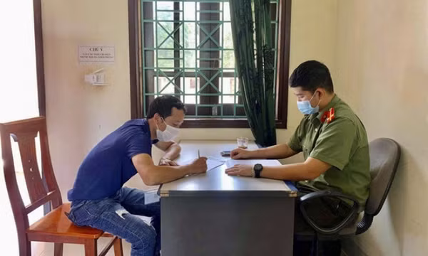 Tung tin giả về thuốc chữa COVID-19