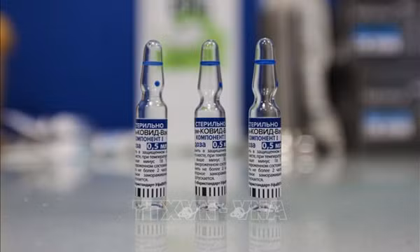 Người tiêm vaccine Sputnik V dù có nhiễm virus cũng không lây cho người khác