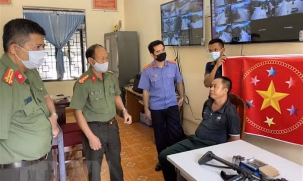 Công an Sơn La bắt giữ đối tượng tàng trữ trái phép vũ khí