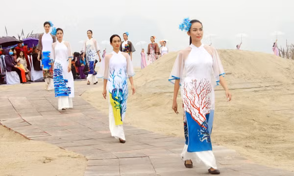 Bồi đắp các giá trị văn hóa giàu bản sắc Quảng Ninh