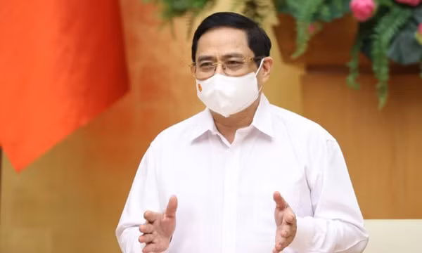 Thần tốc "săn" COVID-19, tổ chức lại sản xuất