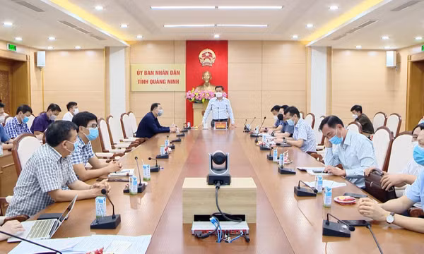 UBND tỉnh họp bàn giải pháp thúc đẩy hàng hóa xuất nhập khẩu qua các cửa khẩu, cảng biển trên địa bàn tỉnh