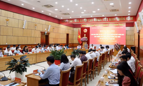 Thường trực HĐND tỉnh và Thường trực HĐND cấp huyện giao ban công tác quý I/2023