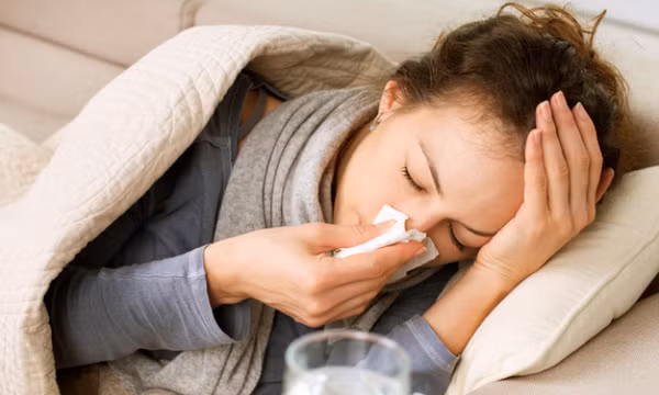 Cảm lạnh và cúm thường xuyên tiềm ẩn nguy cơ làm tăng sa sút trí tuệ
