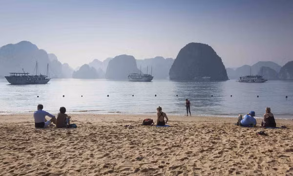 Việt Nam lọt top 5 điểm đến ấn tượng mùa hè 2023