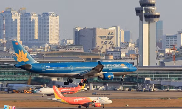 Đằng sau các bài đăng 'xả hàng' vé máy bay, 'giá sốc' dịp lễ