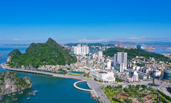 Xây dựng thương hiệu Quảng Ninh “Giàu có, sạch đẹp”