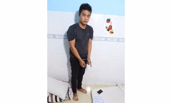 Đang chấp hành án tù treo vẫn đi cướp