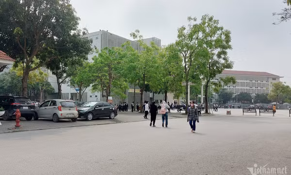 Nữ sinh lớp 10 trường chuyên Đại học Vinh treo cổ tự tử