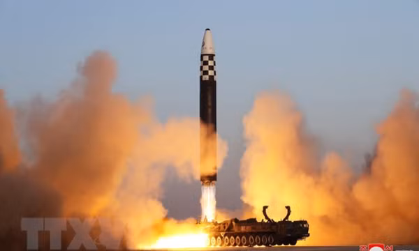 Triều Tiên xác nhận lần đầu tiên thử nghiệm ICBM “Hwasong-18"