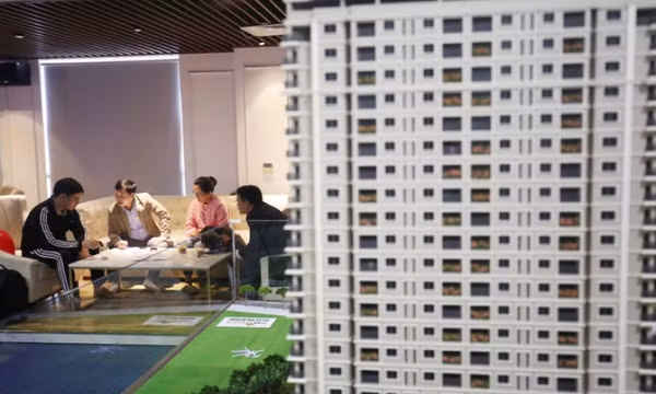 Chính phủ tiếp tục trình Quốc hội đề xuất bán bất động sản qua sàn