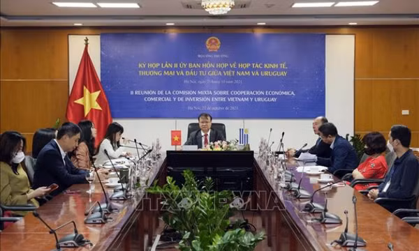 Thiết thực kỷ niệm 30 năm thiết lập quan hệ ngoại giao Việt Nam-Uruguay