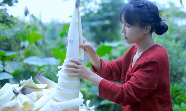 Vì sao không ai thay thế được 'tiên nữ đồng quê' Lý Tử Thất?