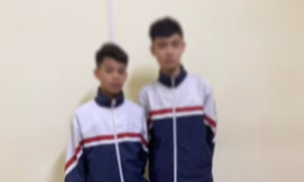 Tạm giữ 2 đối tượng cướp điện thoại tại khu vực cổng trường học