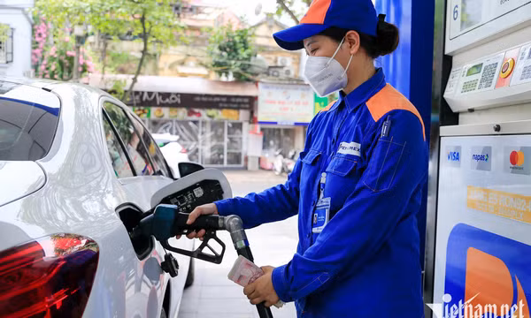 Giá xăng trong nước ngày mai có thể quay đầu tăng