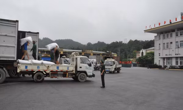 Kim ngạch XNK qua cửa khẩu Bắc Phong Sinh đạt hơn 13,5 triệu USD
