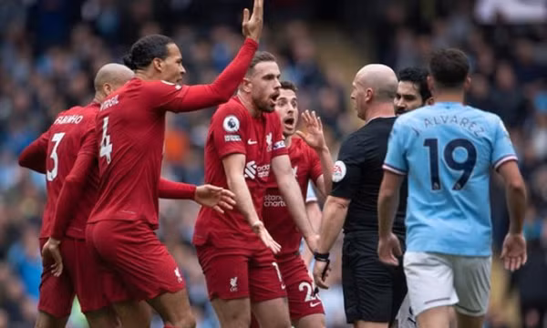 Liverpool nguy cơ nhận án phạt từ FA