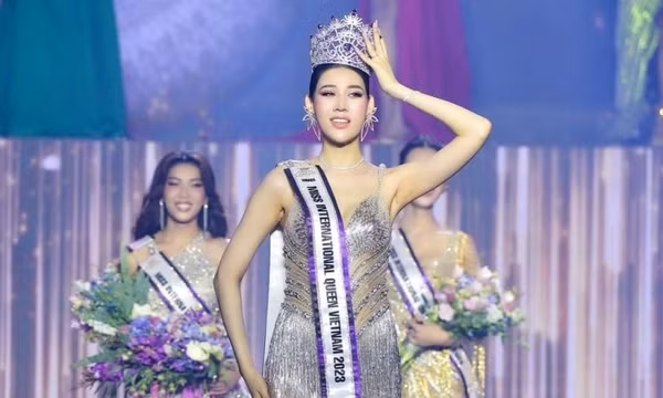 Show của Hương Giang - ý tưởng nhân văn nhưng cách làm bất ổn