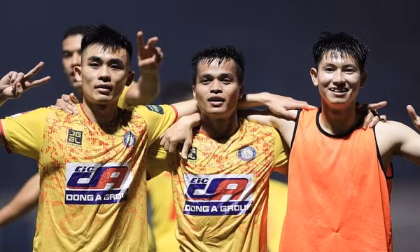 Thanh Hóa lên đầu bảng V-League 2023