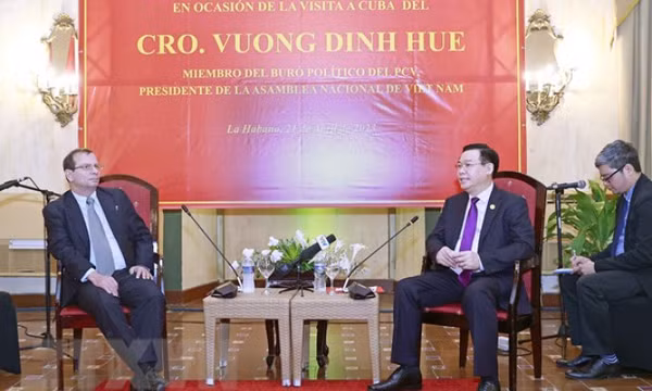 'Quan hệ hữu nghị truyền thống Việt Nam-Cuba mãi trường tồn'