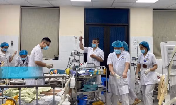 Bệnh nhân ngộ độc lá ngón được cứu sống kịp thời 