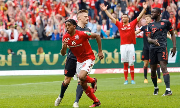 Kết quả Mainz 3-1 Bayern Munich: Hùm xám bị... vặt râu