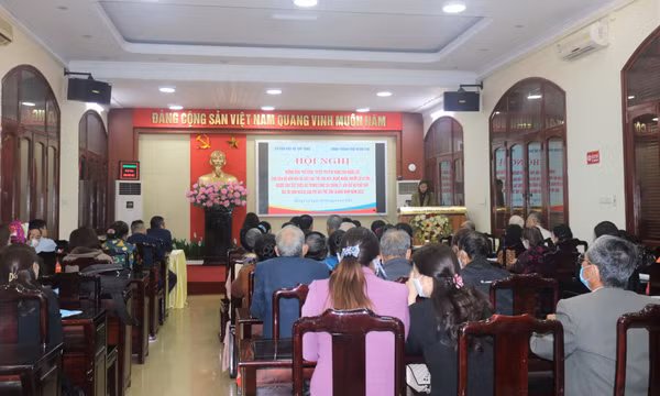 Nâng cao năng lực cho cán bộ văn hóa và các chủ thể văn hóa người dân tộc thiểu số