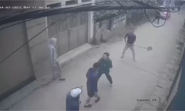Người đàn ông ở Hà Nội bị chém lìa tay