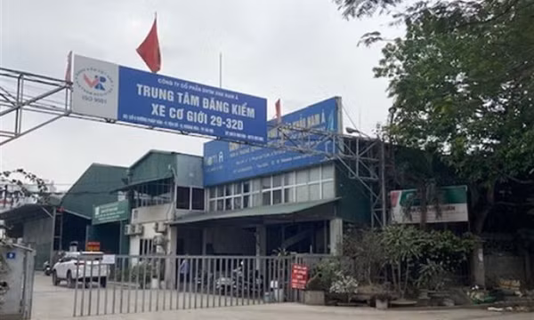 Hà Nội: Bắt tạm giam 6 đối tượng thuộc Trung tâm đăng kiểm 29-32D