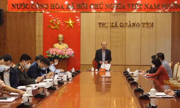 TX Quảng Yên làm việc với Công ty TNHH Regina Việt Nam về công tác phòng, chống dịch Covid-19