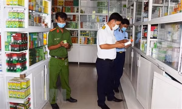 Kiểm soát chất lượng, hạn dùng của thuốc trước khi đưa ra thị trường