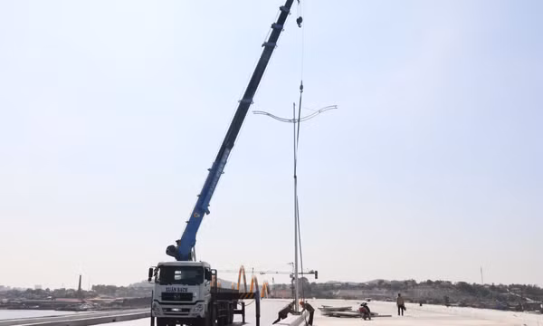 Cầu Cửa Lục 1 những ngày về đích