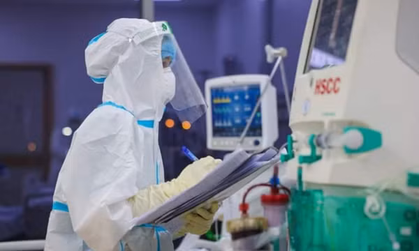Hà Nội: 96% bệnh nhân COVID-19 tử vong ở BV Thanh Nhàn chưa tiêm vaccine