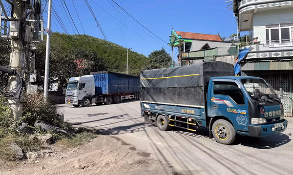 Mất ATGT trên tỉnh lộ 326, 329 qua phường Mông Dương