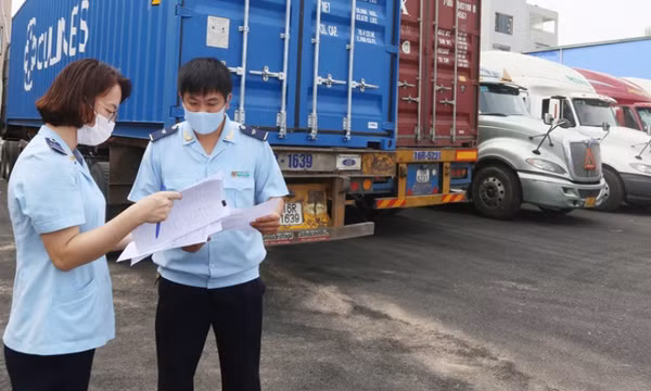 Tạo thuận lợi về thủ tục hải quan với hàng XNK trong bối cảnh dịch COVID-19